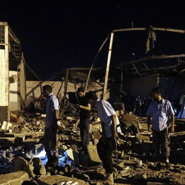 Rifugiati migranti detenuti Libia