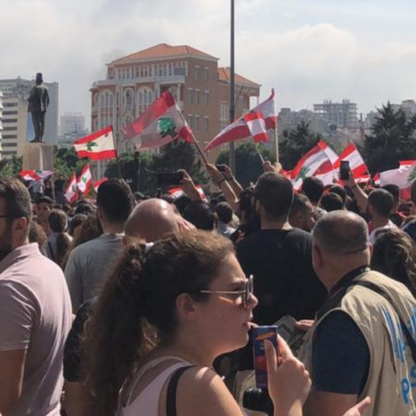 libano manifestanti violenza gruppi filo governativi