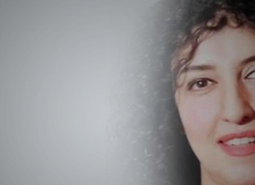 Una foto di Narges Mohammadi, difensora dei diritti umani iraniana e premio Nobel per la pace 2023