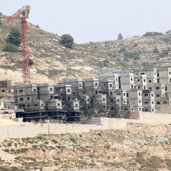 Cisgiordania, Palestina: Vista generale dei nuovi edifici nell'insediamento ebraico di Aliya, a sud di Nablus, in Cisgiordania.
