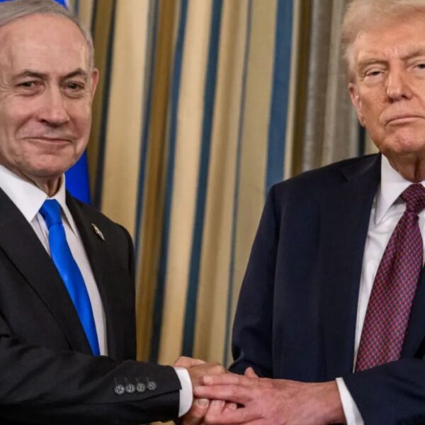 Il presidente Donald Trump e il primo ministro israeliano Benjamin Netanyahu durante la conferenza stampa congiunta per annunciare il piano di pace degli Stati Uniti per Gaza.